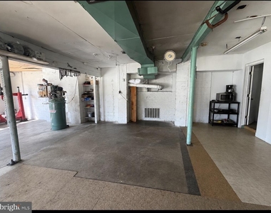 1116 Macdade Boulevard - Photo Thumbnail 5
