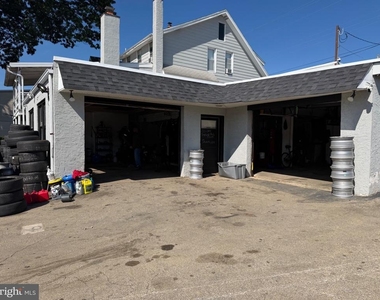 1116 Macdade Boulevard - Photo Thumbnail 9