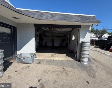 1116 Macdade Boulevard - Photo Thumbnail 16