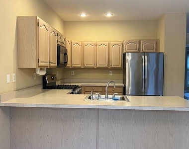 67 Highpoint Drive - Photo Thumbnail 4