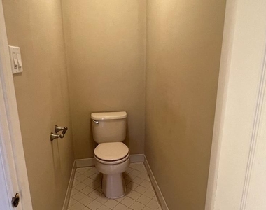 67 Highpoint Drive - Photo Thumbnail 16