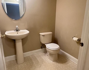 67 Highpoint Drive - Photo Thumbnail 12