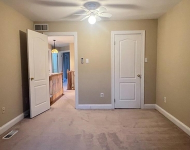 67 Highpoint Drive - Photo Thumbnail 25