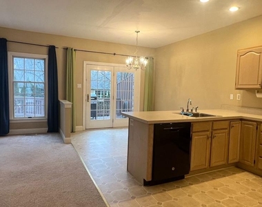 67 Highpoint Drive - Photo Thumbnail 5