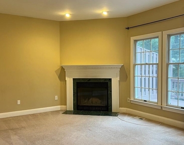 67 Highpoint Drive - Photo Thumbnail 6
