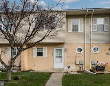 328 Carlyn Court - Photo Thumbnail 1