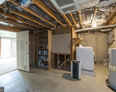 328 Carlyn Court - Photo Thumbnail 21