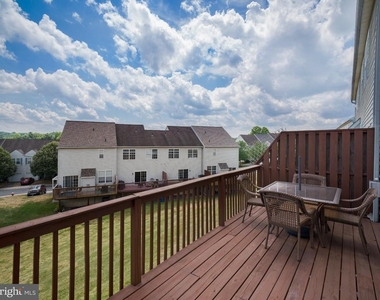616 Needle Street - Photo Thumbnail 16
