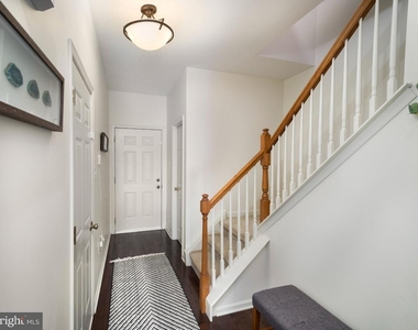 616 Needle Street - Photo Thumbnail 5