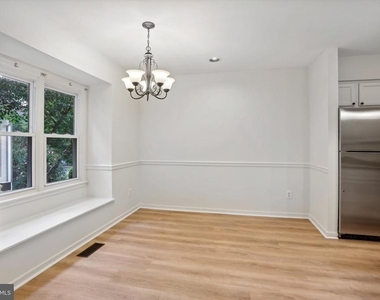 3202 Eaton Court - Photo Thumbnail 6