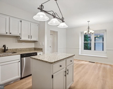 3202 Eaton Court - Photo Thumbnail 13