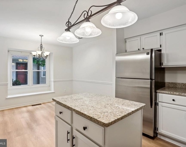 3202 Eaton Court - Photo Thumbnail 12