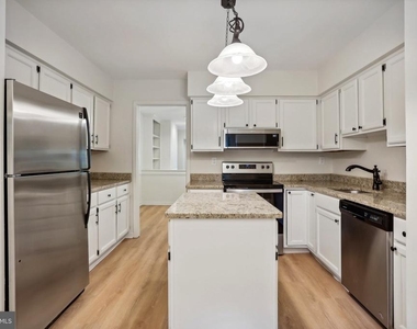 3202 Eaton Court - Photo Thumbnail 14