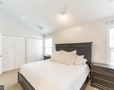 104 Victoria Court - Photo Thumbnail 14