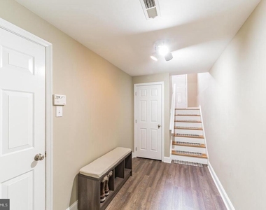 104 Victoria Court - Photo Thumbnail 19
