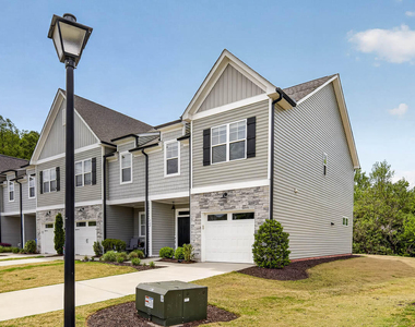109 Mcdowell Lane - Photo Thumbnail 1