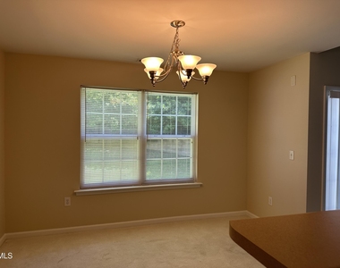 18 Grosbeak Lane - Photo Thumbnail 5