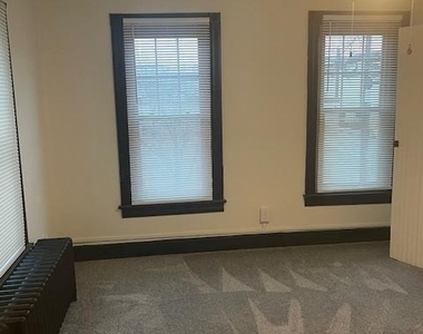 300 W Middle Street - Photo Thumbnail 8