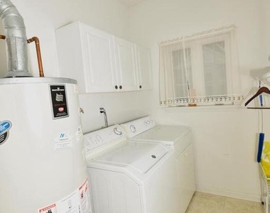133 Belvedere Drive N - Photo Thumbnail 19