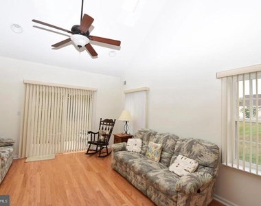133 Belvedere Drive N - Photo Thumbnail 11