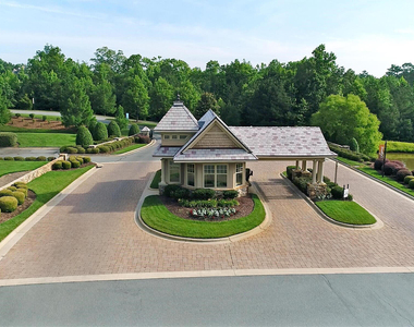 138 Legacy Falls Drive S - Photo Thumbnail 33