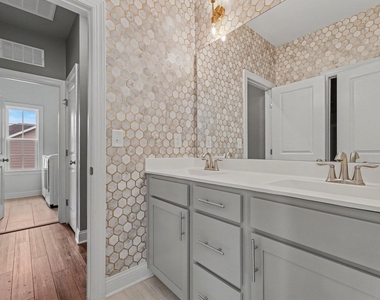 138 Legacy Falls Drive S - Photo Thumbnail 19