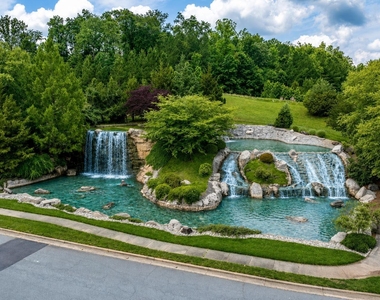 138 Legacy Falls Drive S - Photo Thumbnail 34
