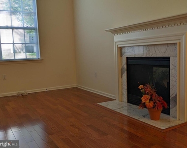 252 Brinley Drive - Photo Thumbnail 4