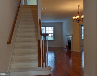 252 Brinley Drive - Photo Thumbnail 2