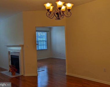 252 Brinley Drive - Photo Thumbnail 3