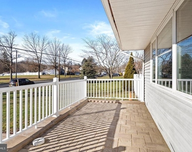 4312 Nottingham Way - Photo Thumbnail 2