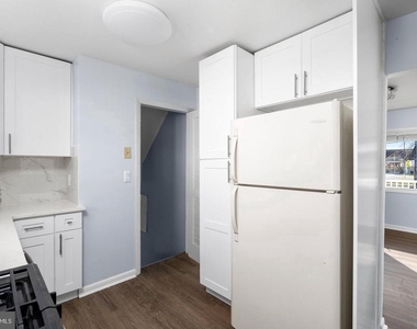 4312 Nottingham Way - Photo Thumbnail 8
