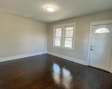 702 Atlantic Avenue - Photo Thumbnail 8