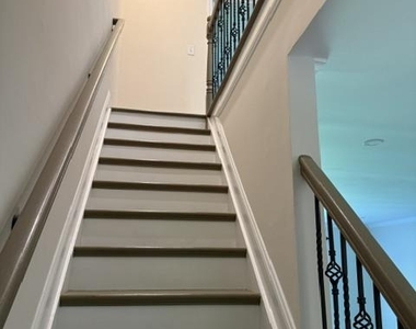 15 Magnolia Court - Photo Thumbnail 5