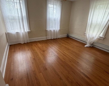 51 Moran Avenue - Photo Thumbnail 12