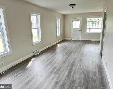 31 Carroll - Photo Thumbnail 6