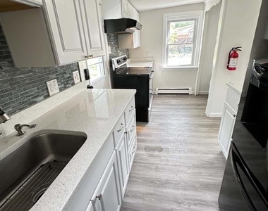 31 Carroll - Photo Thumbnail 2