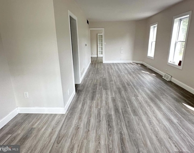 31 Carroll - Photo Thumbnail 3