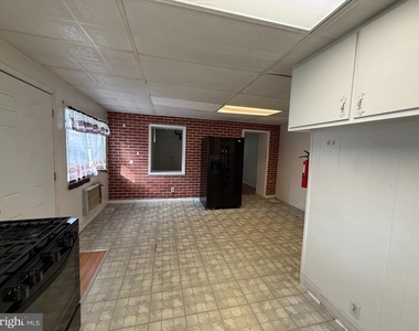 410 Middlesex Street - Photo Thumbnail 6