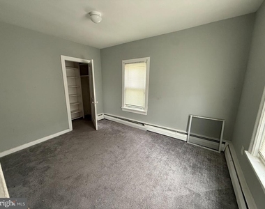 122 Princeton Avenue - Photo Thumbnail 5