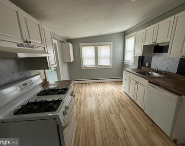 122 Princeton Avenue - Photo Thumbnail 1