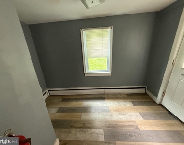 122 Princeton Avenue - Photo Thumbnail 2