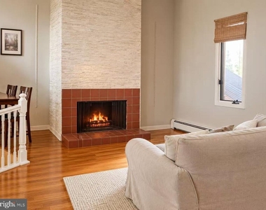 301 Browning Lane - Photo Thumbnail 12