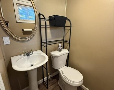 6709 Rogers Avenue - Photo Thumbnail 11