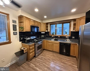 6709 Rogers Avenue - Photo Thumbnail 5