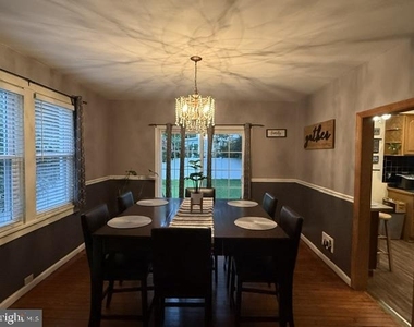 6709 Rogers Avenue - Photo Thumbnail 4