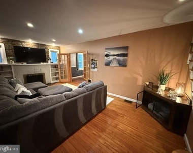 6709 Rogers Avenue - Photo Thumbnail 3