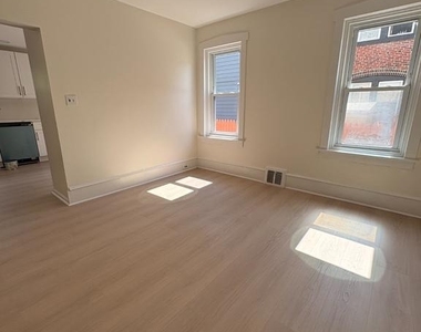 705 Powell Street - Photo Thumbnail 6
