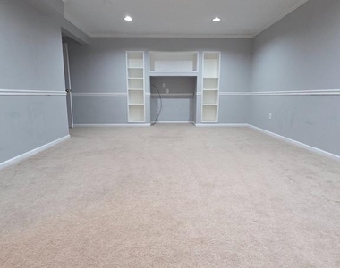 2601 Gramercy Way - Photo Thumbnail 20
