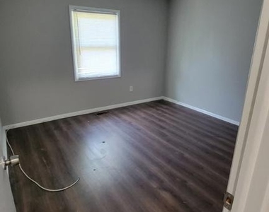 7 Maymont Lane - Photo Thumbnail 8